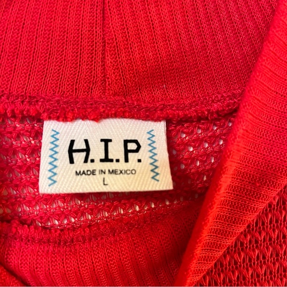 H.I.P. Sleeveless Red Top - Size Large - Picture 9 of 10